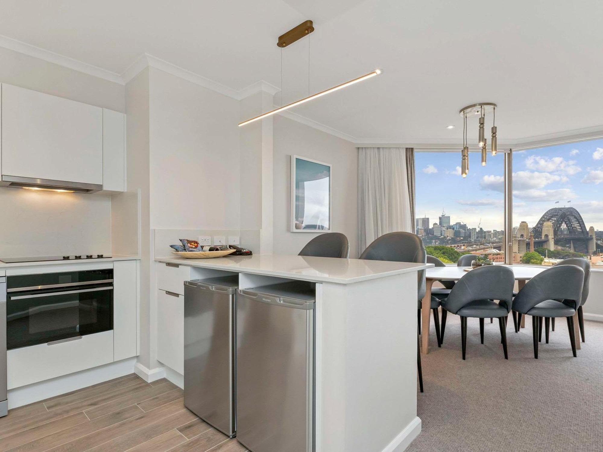 The Sebel Quay West Suites Сидни Екстериор снимка A kitchen in a typical apartment